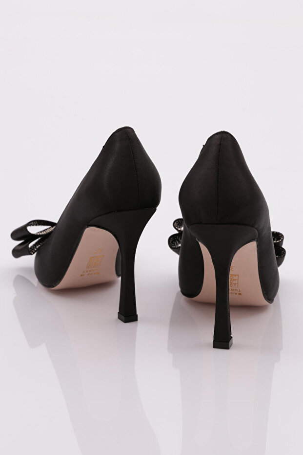 Tocuri de damă 4813535 - 3