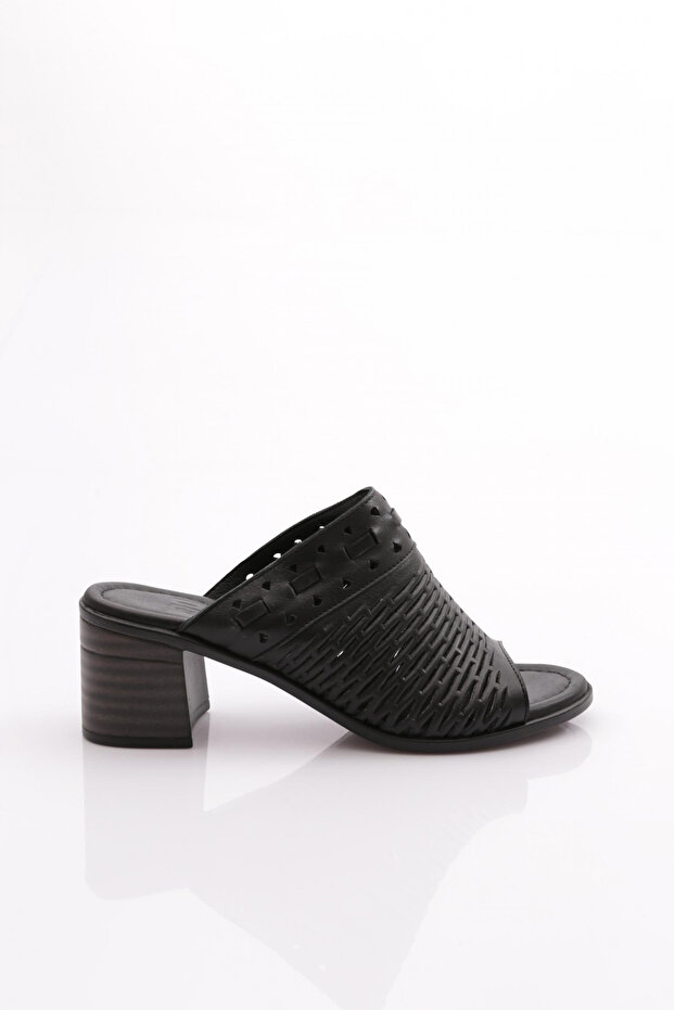 2060 Papuci de damă - 1