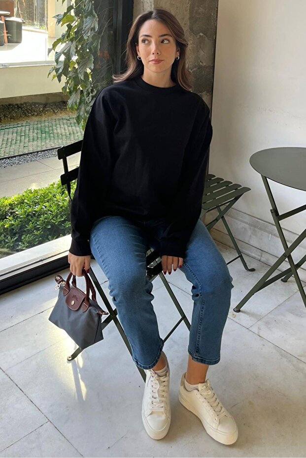 Siyah Bisiklet Yaka Basic Sweatshirt MG2185 - 4