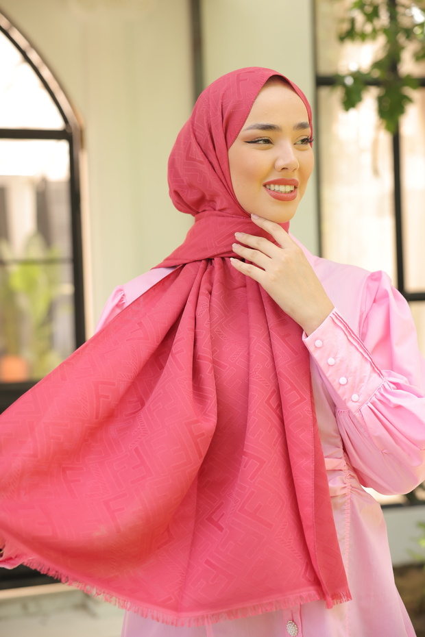 شال بنمط F - 4