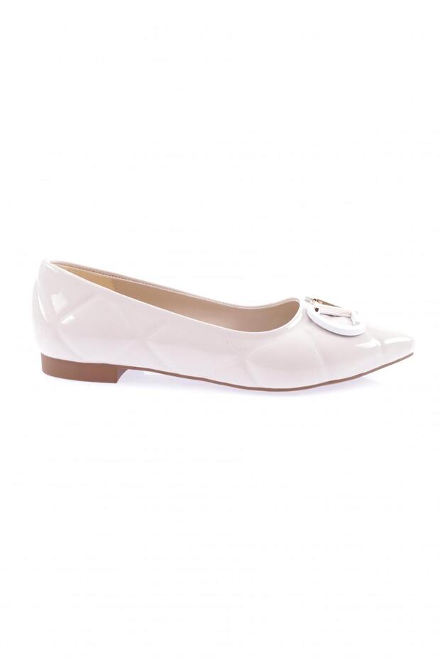 1030-23y Women's V-Buckle Ballerinas