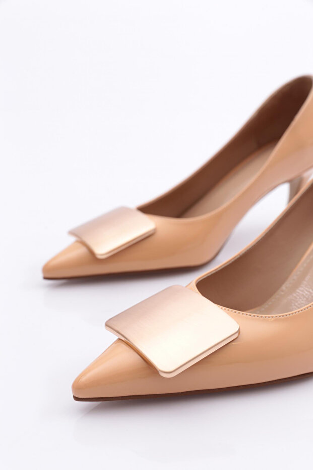 Tocuri de damă 317521085 - 4