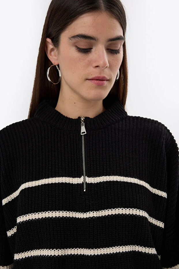 Çizgili Fermuarlı Örme Kazak - 4