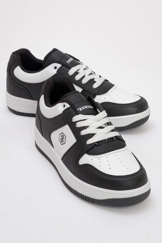 Women's Lace-Up Sneakers WHITE BLACK