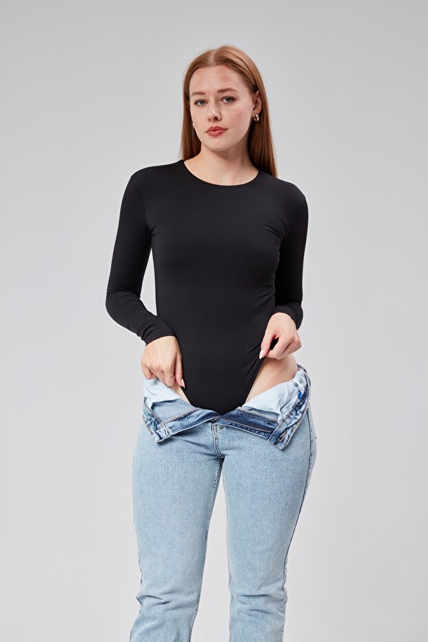 Black Lined Long Sleeve Snap Body