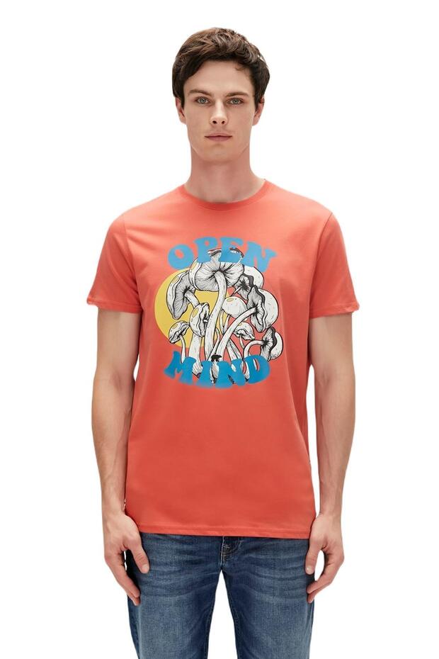 23.01.07.014-C109 Open Mind Men's T-Shirt