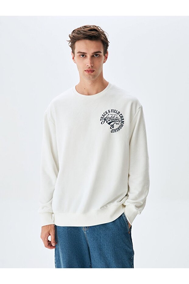 Kontrast Baskılı Beyaz Sweatshırt - 2