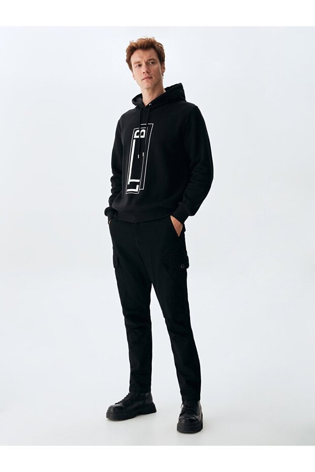 Kapüşonlu Grafik Baskılı Siyah Sweatshırt - 1