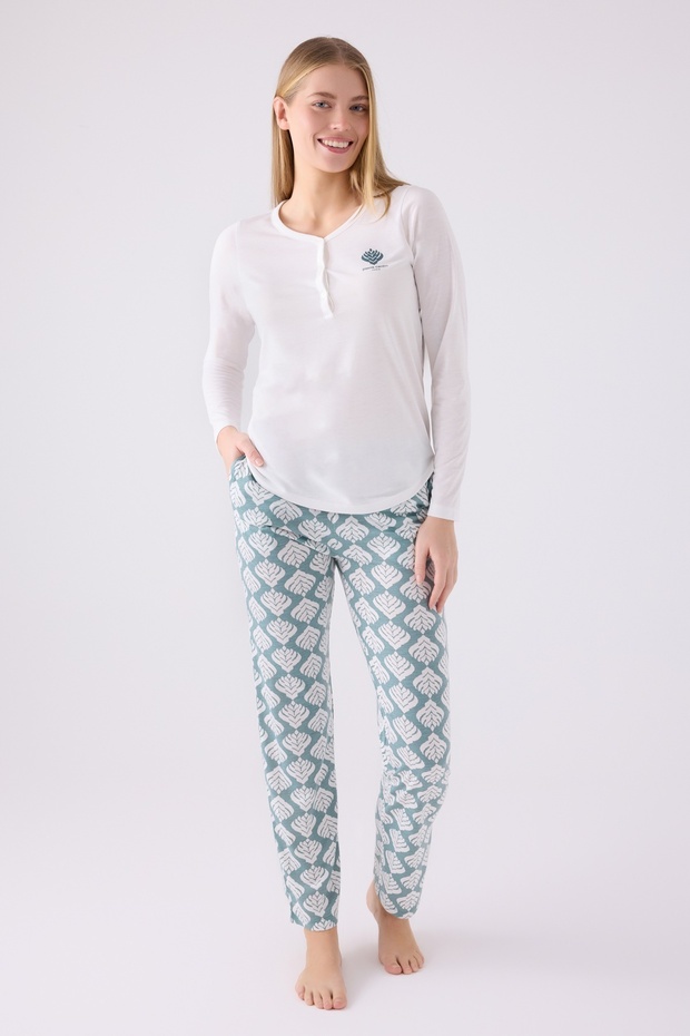Long Sleeve Women's Pajama Set