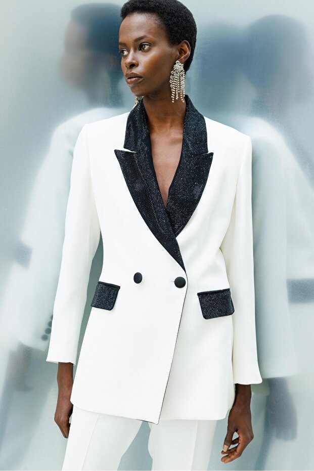 Modailgi  Yakası ve Cep Kapakları Taş Yapıştırma Ceket Ekru - 5