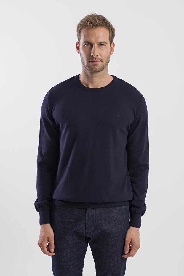 Navy Blue Slim Fit Crew Neck Knitwear Sweater