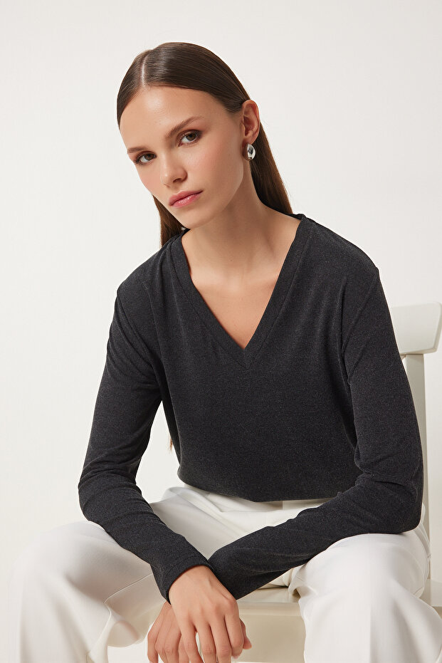 Women's Gray V-Neck Knitted Blouse En00628