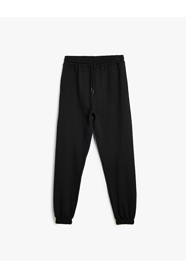 Three-Thread Jogger Sweatpants with Pockets and Tie Waist