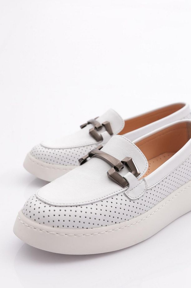 Kadın Tokalı Lazerli Loafer Ayakkabı Beyaz 5332678 - 4