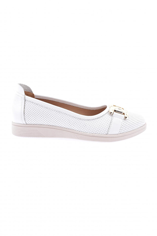 2353 Women's Buckle Comfort Shoes