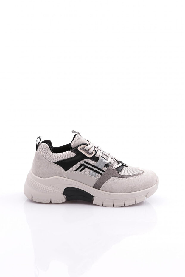 51165 Women's Thick Sole Sports Shoes
