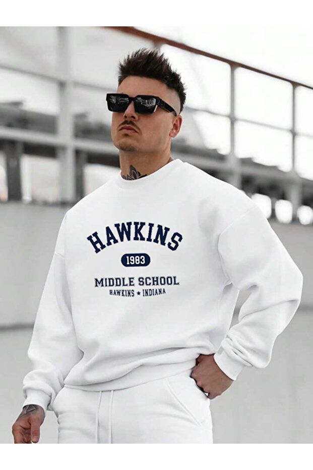 سويت شيرت HAWKINS كبير الحجم بياقة دائرية