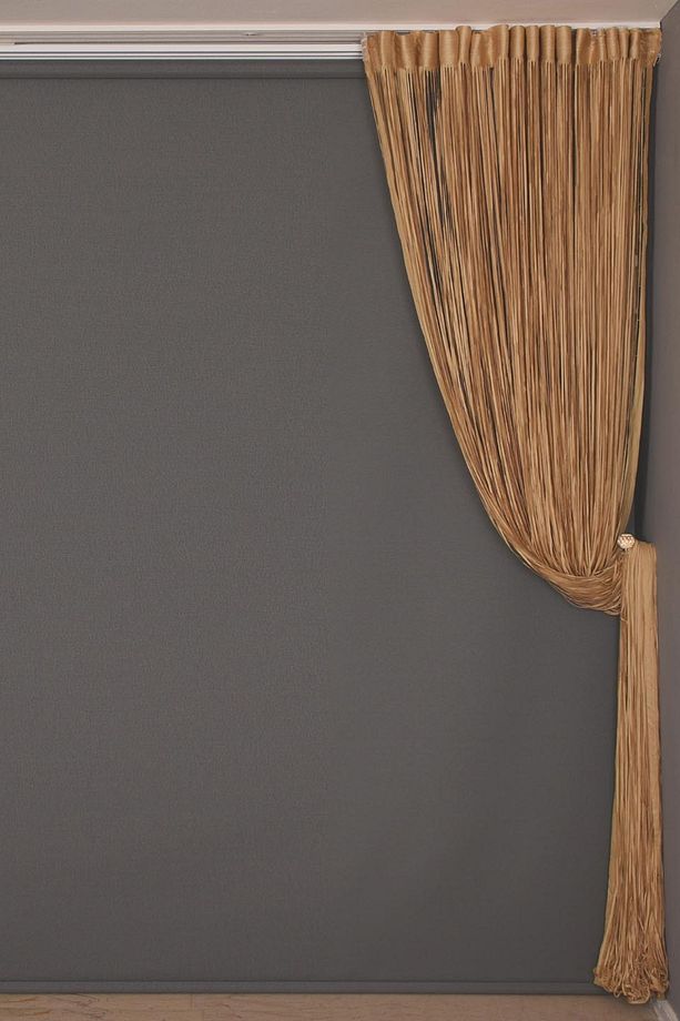 İP MODEL GOLD RENK İP PERDE 180 Cm En 280 cm Boy  2 mm şeritler halinde hazır ip perde - 7