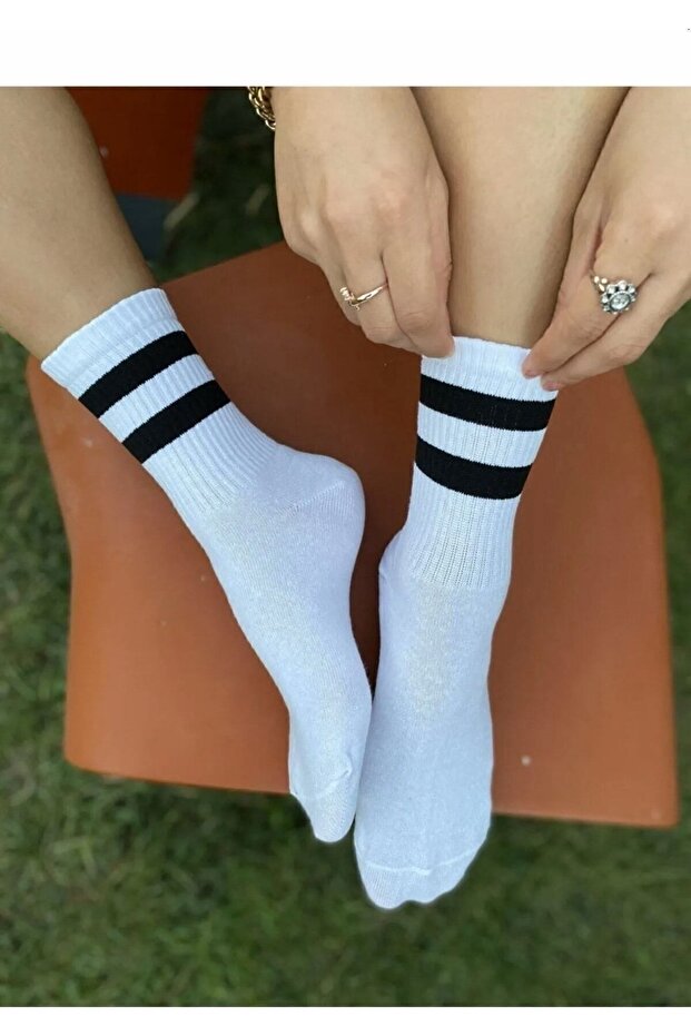 Stripe Detailed White Unisex College Socks 4-Piece Economical Package -P01