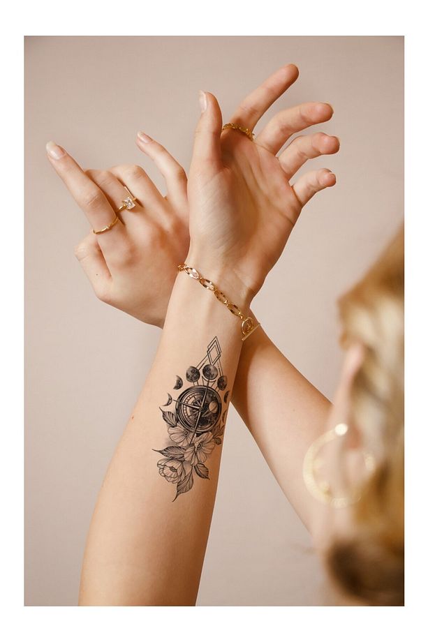 Gerçek Dövme Görünümlü Gül Pusula Modelli 3 Boyutlu Tattoo, Geçici Dövme - 3