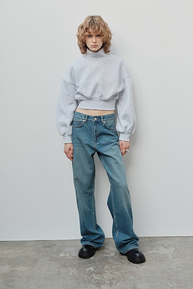 Oversized crop sweatshirt - 3