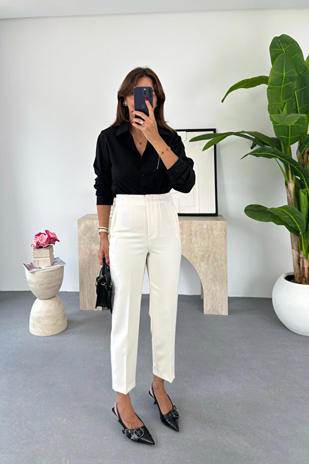 Zr Lowa Off-White Flat Trousers