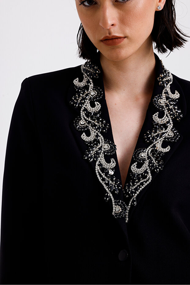 Jachetă neagră brodata - 2