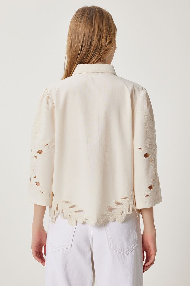 Kadın Krem Ajurlu Dantel İşlemeli Crop Poplin Gömlek QS00010 - 5