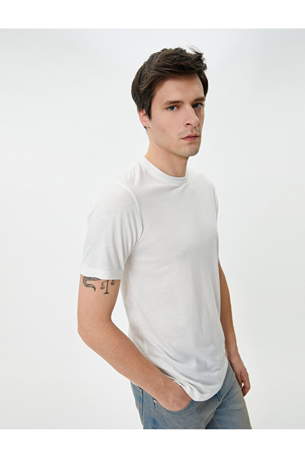 Basic T-Shirt Short Sleeve Crew Neck Slim Fit