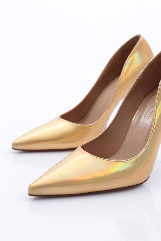 Tocuri de damă 56613557 - 4