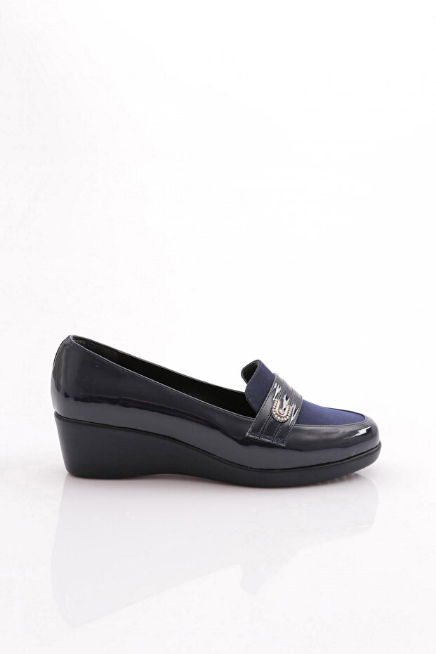 Women's Comfort Shoes with Stripes on the Front, Navy Blue Patent Leather 341933648