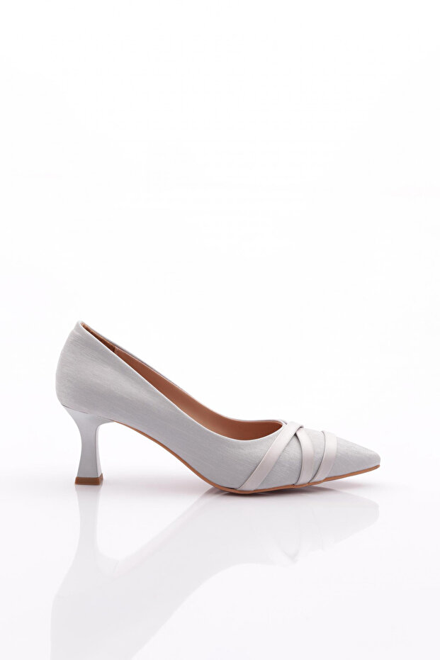 315 Women's Pointed Toe Low Heeled Shoes