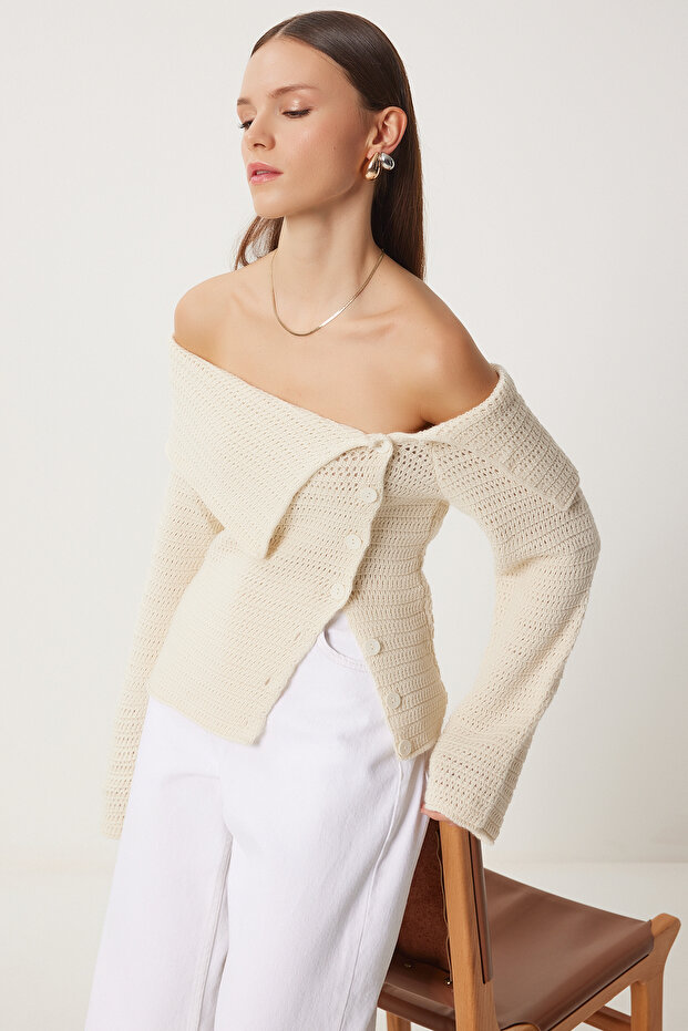 Carmen Collar Buttoned Knitwear Blouse - Beige Lfn0066