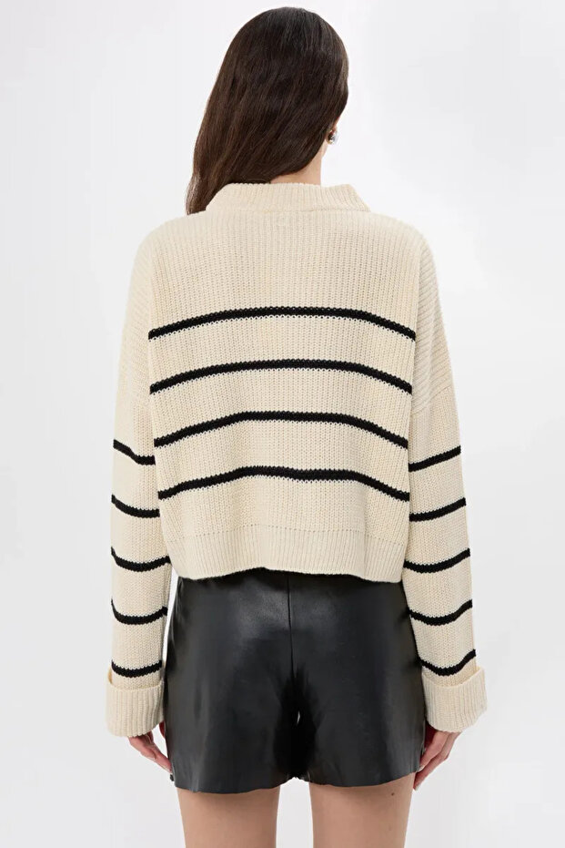 Çizgili Fermuarlı Örme Kazak - 5