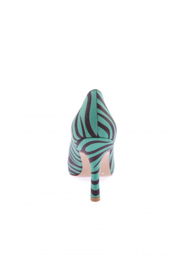 Tocuri de damă 42362821 - 4