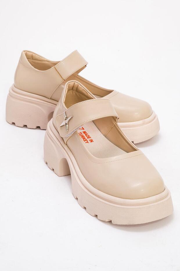 Women's velcro daily shoes beige patent leather