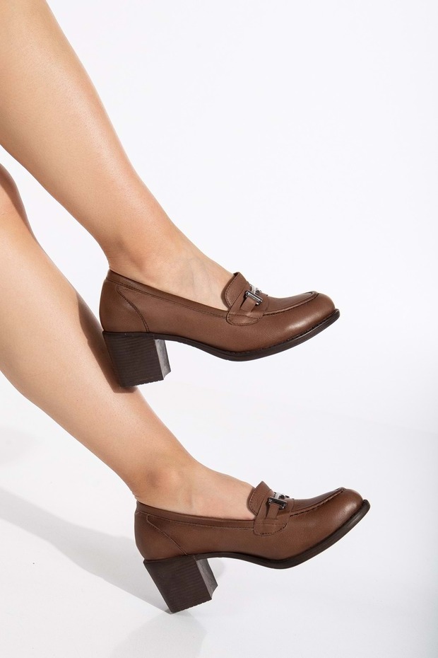 Women's Genuine Leather Buckle Classic Heeled Shoes Walnut