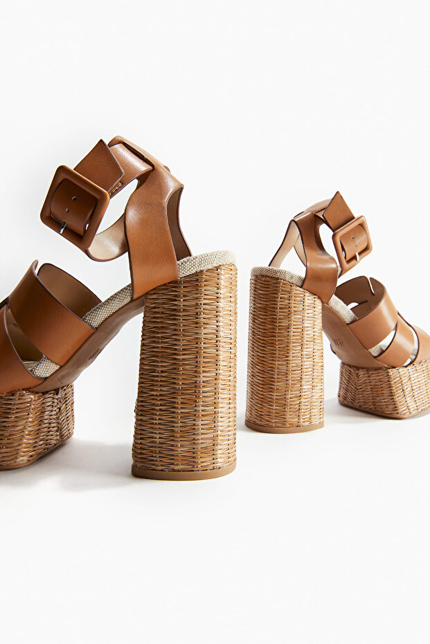 Topuklu ve Platformlu Espadril - 2