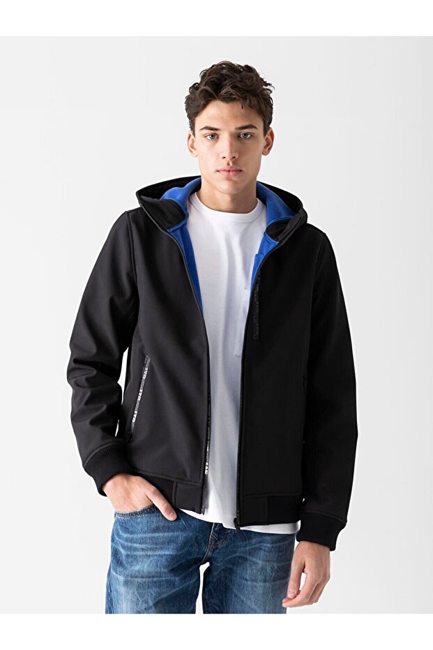 Kapüşonlu Ince Siyah Mont - 2