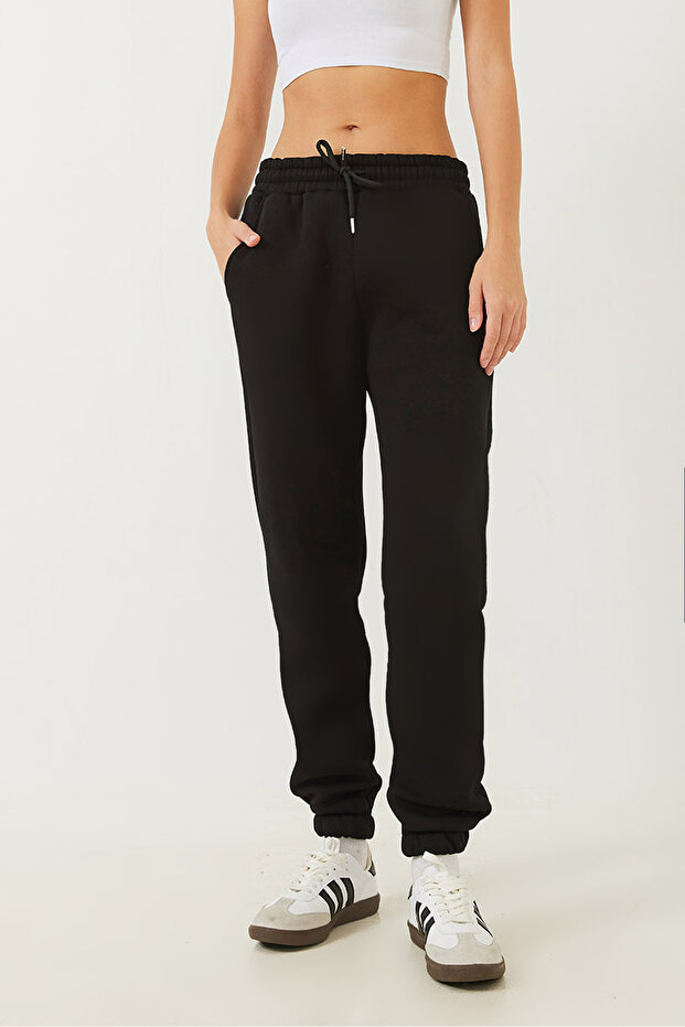 Women's Black Pocket Detailed Rubber Cuffed Sweatpants Mbhs011 60601011