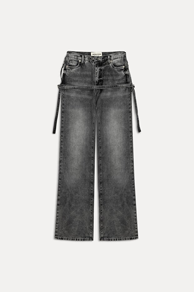 Mid-rise designer jeans - 1