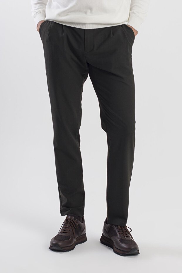 Black Comfort Fit Double Pocket Flap Pleated Side Pocket Pants