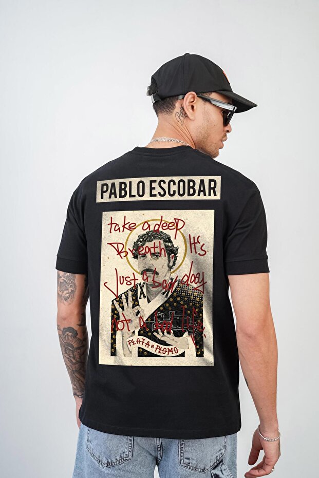 تي شيرت رجالي من Kingbrich Pablo Escobar مطبوع بقصة ضيقة