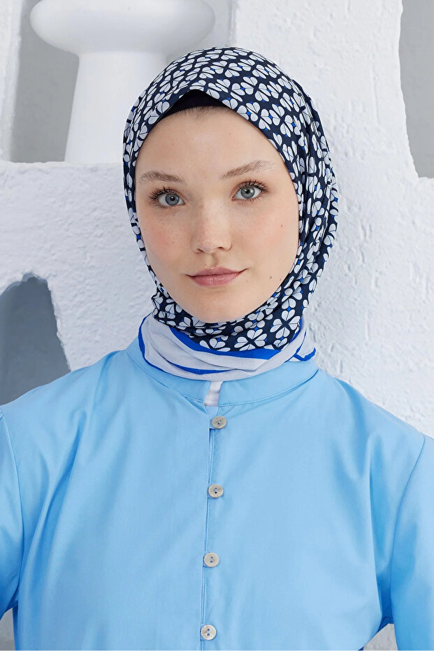 Proline Clover Patterned Scarf - 1