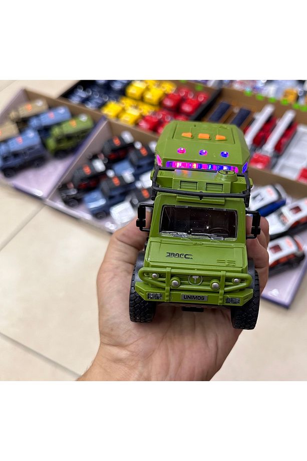Unimog Askeri Kamyon Jip Panzer Işıklı Sesli Müzikli Kırılmaz Oyuncak Kapı Açılır - 5