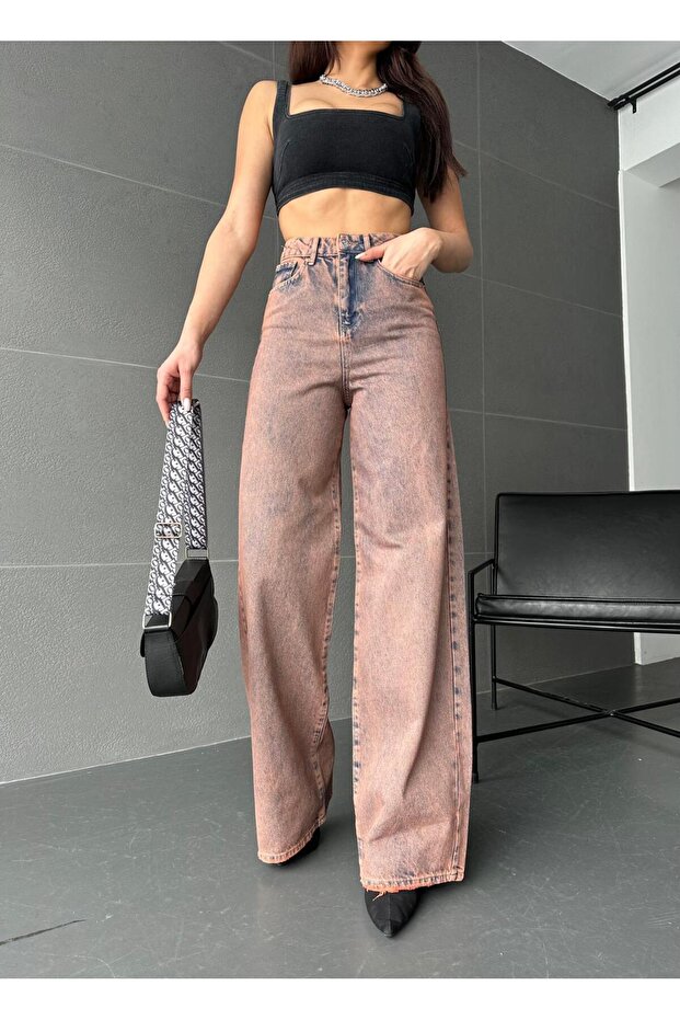 بنطال جينز أساسي مغسول باللون الأحمر - 5