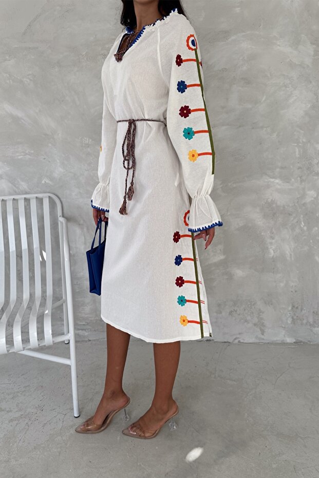 Rochie de dama brodata - 5