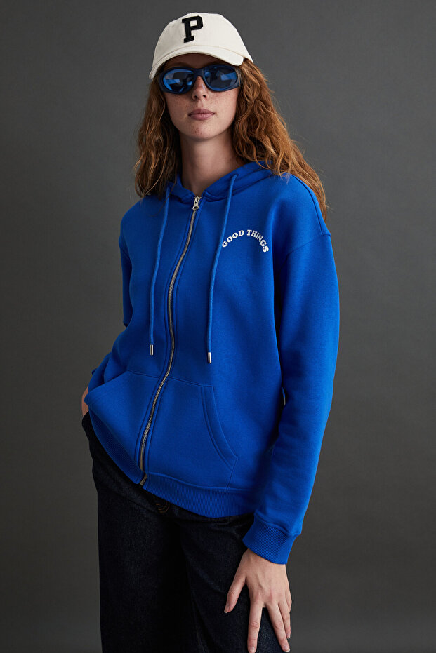 Leılany Women's 3 Thread Raised Back Print Detailed Regular Hooded Parliament Blue Sweatshirt