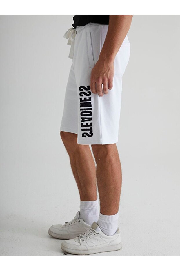 Kontrast Yamalı Beyaz Şort - 4