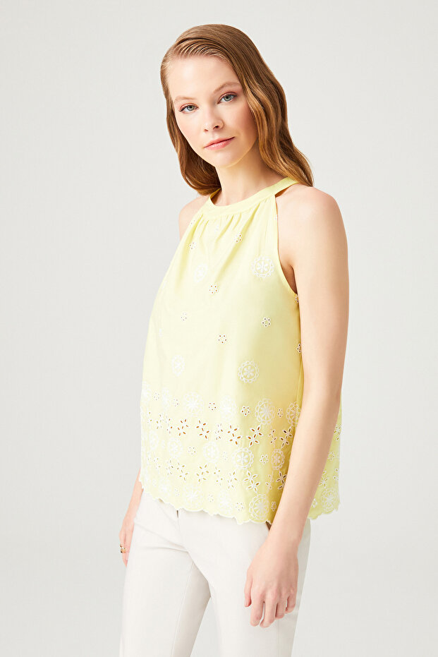 Nakışlı Kolsuz Poplin Bluz - 2